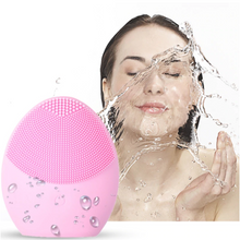 Load image into Gallery viewer, Varène Beauty™ Facial Cleansing Brush